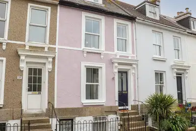 The Lookout, pet friendly, country holiday cottage in Penzance