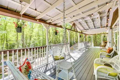 Image de 8 Mi to Helen: Sautee Nacoochee Home w/ Hot Tub