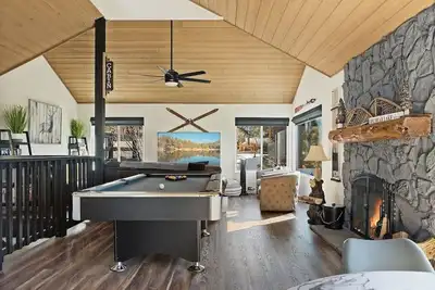Image de Cozy Mountain Getaway | HotTub | Firepit