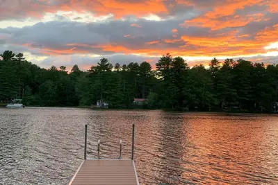 Image de Peaceful River House - 20 minutes from Portland