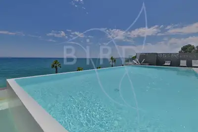 Image de Magnifique appartement en rez-de-jardin à cote de la mer