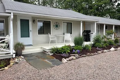 Quaint Condo 5 Min From The Beach