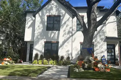 Image de Luxury Home in Highland Park, close to Smu, Dallas & shopping