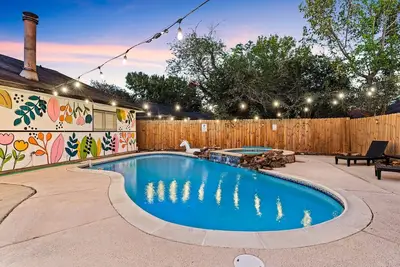 Image de Cute & Cozy 3br, 2bath w Pool