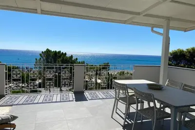Image de Beachfront apartment with fantastic terrace facing the Ionian Sea