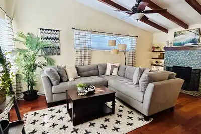 Image de August Special! Bungalow Centrally Located Dtsp with Swim Spa