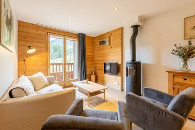 Image de Chalet le 4- N°4, piscine, sauna, salle de sport dans un cadre unique.
