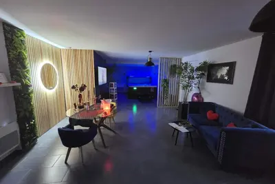 Image de L'escale du desir love room spa privatif