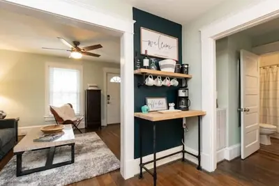 Image de Adorable 2b/1ba <5 min Gac, downtown, universities