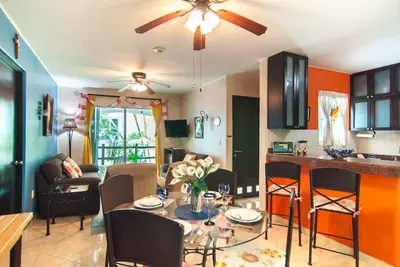 Image de Cozy Condo Sleeps 4, Tranquil Gated 2 bedroom, Pool & WiFi