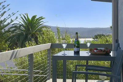 Image de Eagle Heights 3 Bedroom Balcony Unit