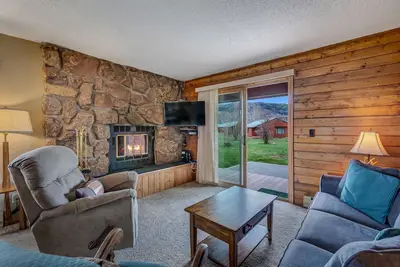 Image de Peaceful cabin near fly-fishing, hiking, cycling, and beautiful views.