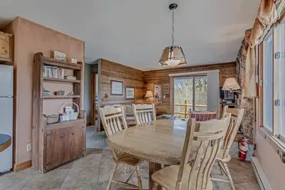 Image de Escape to the mountains and peaceful valley, near hiking and snowmobiling!