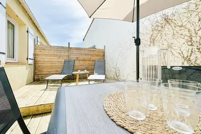 Image de Jolie maison rénovée et décorée avec goût à la Chaume