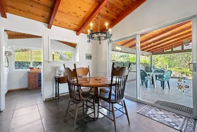 Image de Fir Cabin Bass Lake:Ev Charger, Secluded, Patio