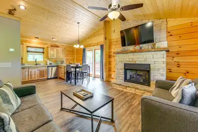 Image de Maggie Valley Cabin 4 Mi to Cataloochee Ski Area!
