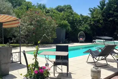 Image de Un havre de paix avec piscine, Ă 20 minutes de bordeaux et de son vignoble.