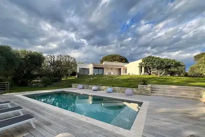 Image de Magnifique Villa Moderne Avec Piscine