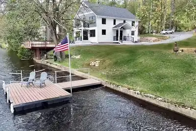 Image de New Renovated Farmhouse, On the Hudson River. Close to Lake George & Saratoga