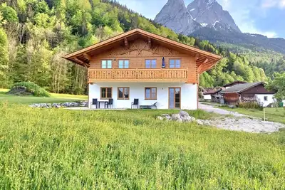 Image de Appartement \"Bergenzian\" avec vue sur les montagnes, balcon et Wi-Fi
