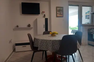Image de Appartement de deux chambres prés de la plage Kuciste, Peljesac (A-12832-a)