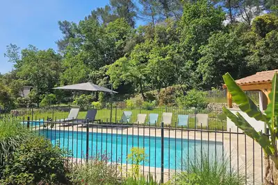 Image de Maison De Vacances En Provence - 4 Chambres/8 Pers Avec Climatisation Et Piscine