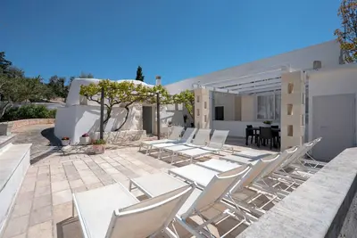 Image de Studio 'Trullo Cecé' avec terrasse partagée, Wi-Fi et climatisation