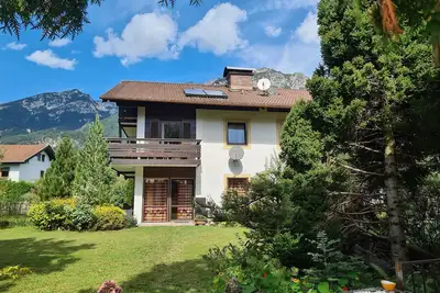 Image de Ferienhaus im GrĂĽnen mit Garten, Teich als Startpunkt fĂĽr Wanderungen