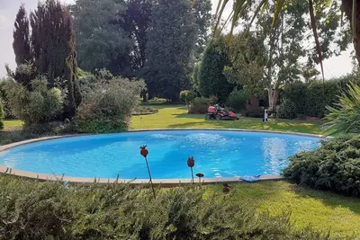 Image de Propriété entièrement privative labelisée 4 étoiles  proche Pau et Lourdes