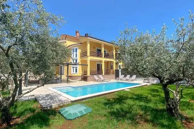 Image de Maison de vacances Novigrad pour 1 - 8 personnes avec 4 chambres à coucher - Maison de vacances