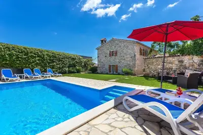 Image de Maison de vacances Barban pour 1 - 8 personnes avec 3 chambres à coucher - Maison de vacances