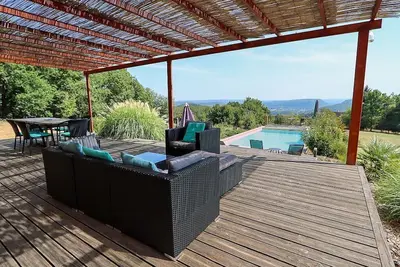 Image de “La Belle Vie” : emplacement d'exception avec vue**** et piscine privée chauffée