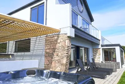 Image de Thanckes House - Amazing views, Hot Tub, Indoor Pool & Outdoor Kitchen