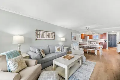 Image de Sandy Key 425 4th floor -Beachfront view -No Hassle Check Out