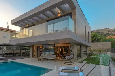 Image de Luxury villa Krk Baška Ii with infinity heated swimming pool, sauna and gym