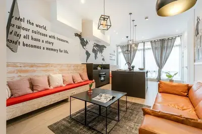 Image de Huswell - Colorful apartment in the center of Ypres