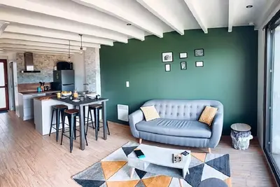 Image de Loue bel appartement T3 au bord du Golf de L'Odet, en rez-de -jardin.