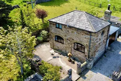Image de The Coach House, romantic, character holiday cottage in Trelawnyd