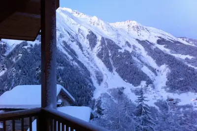 Image de Top floor duplex. 3 Bedroom apartment with 2 large balconies and stunning views.