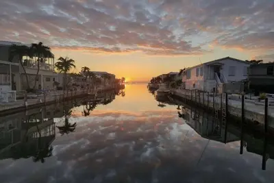 Image de Pelican's Roost, Waterfront comfort at Venture Out