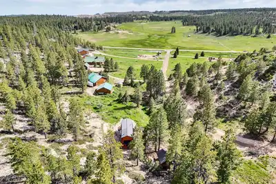 Image de Ponderosa Cabin, Great views, Bbq in the fresh mountain air, cozy fireplace