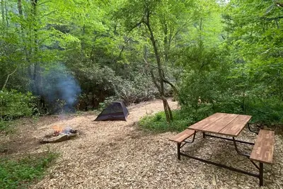 Image de Campsite 1 - Creekside on 38 acres -biking and hiking trails