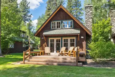 Image de Metolius River Resort Cabin 7 Luxurious cabin on the Metolius River w\/ fireplace
