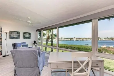 Image de Waterfront Condo on Anna Maria Island