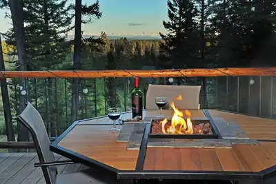 Image de Top 1% of Yellowstone area cabins with a fantastic view of the Tetons
