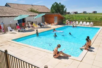Image de La mésange - Orist - Gîte
