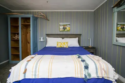 Image de Welcome to The Siren's Beach Motel, Oceanside at North Lake Prince Edward Island