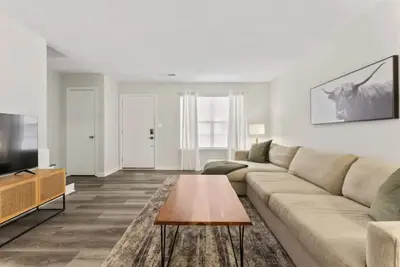 Image de Lovely 2- Bedroom Condo located in the heart of Bg