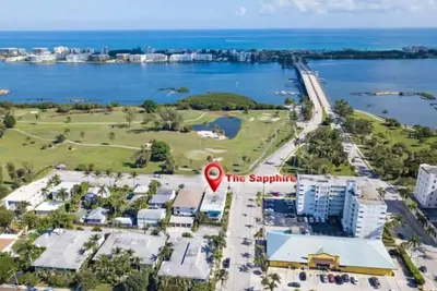Image de 2 King Bed/2 Bath Spacious Apt-3 min from the beach!