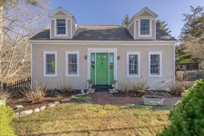 Image de Spring and Summer Days in Kennebunkport, Maine. Enchanting Cottage in Kpt.